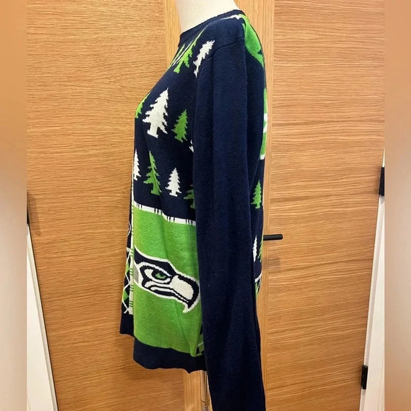 NFL TEAM SWEATER | Seattle Seahawks | Mens Medium - Picture 2 of 4